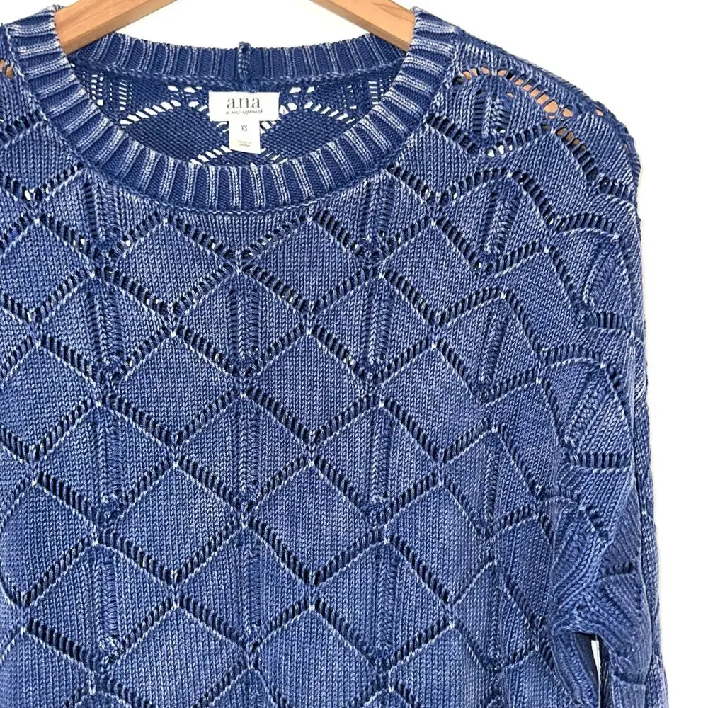 NWT a.n.a. Intricate Knit Indigo Stonewash Long Sleeve Crew Neck Sweater Size XS
